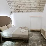 Dom wakacyjny Le Dimore Di San Michele - Life In Old Town Bari