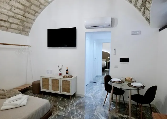 Le Dimore Di San Michele - Life In Old Town Bari
